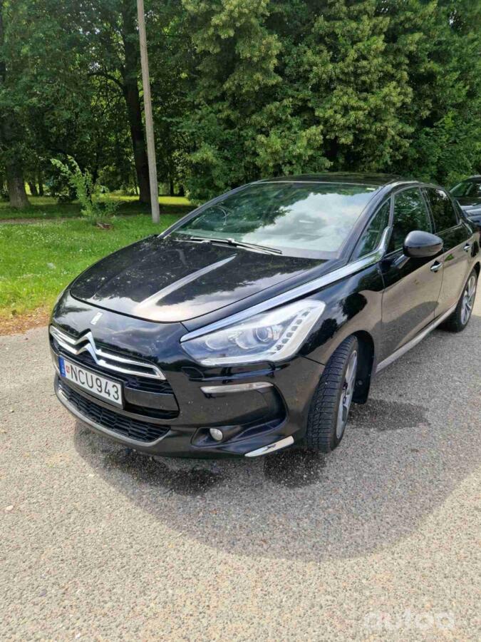 Citroen DS5