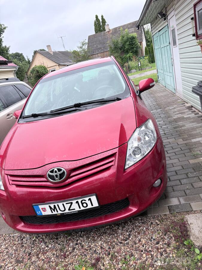 Toyota Auris 1 generation [restyling] Hatchback 5-doors