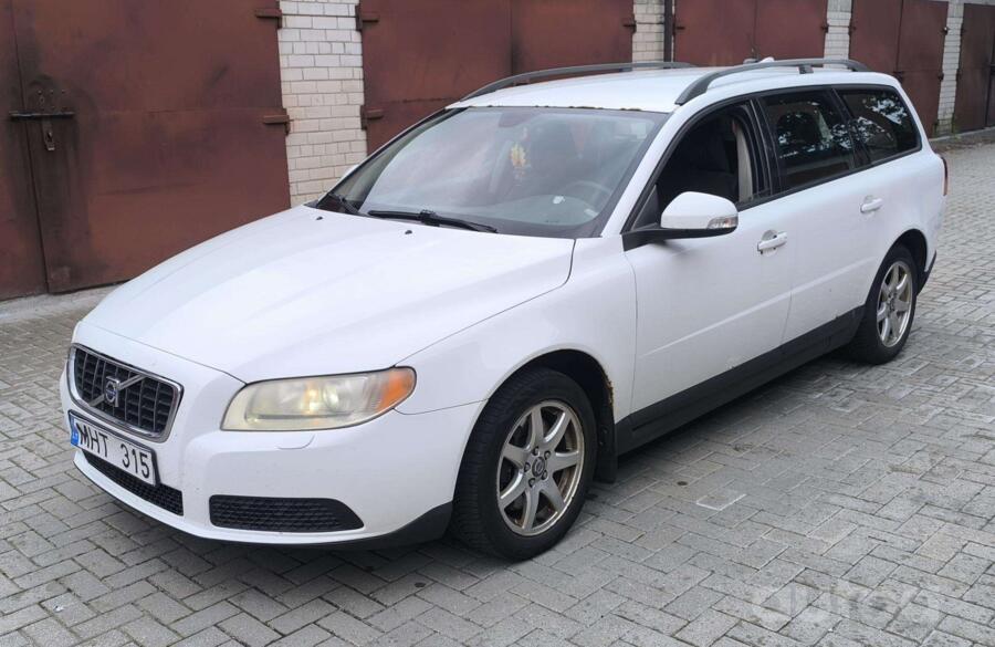 Volvo V70 2 generation [restyling] wagon 5-doors