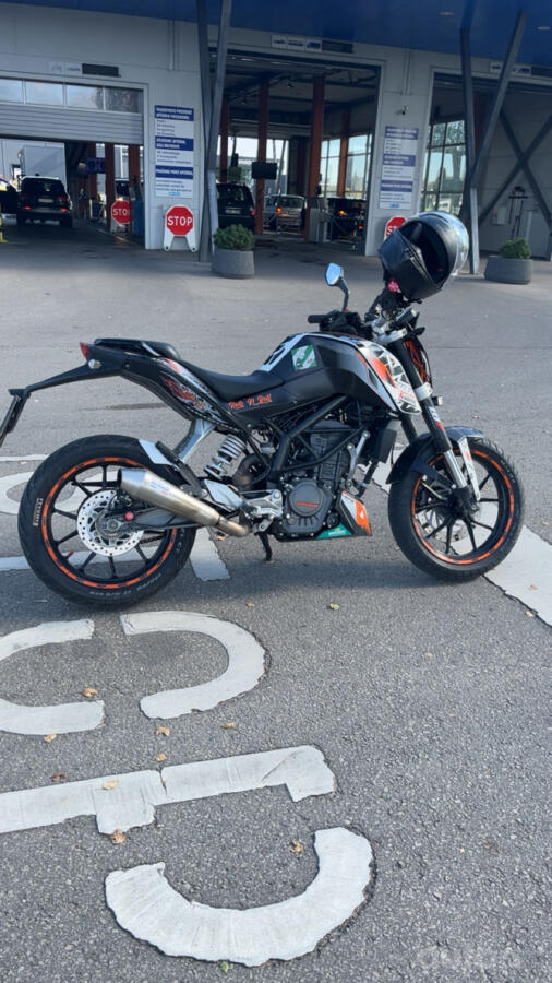 KTM Duke