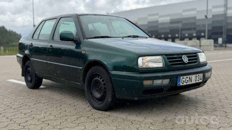 Volkswagen Vento 1 generation Sedan