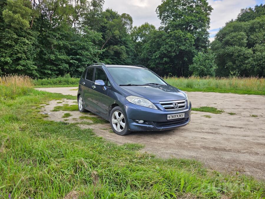Honda FR-V 1 generation Minivan