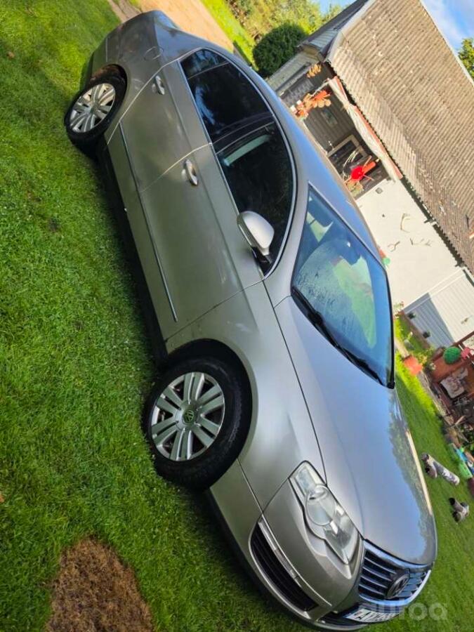 Volkswagen Passat B6 Sedan 4-doors