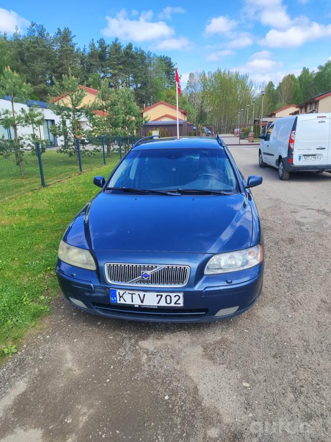 Volvo V70 2 generation R wagon 5-doors