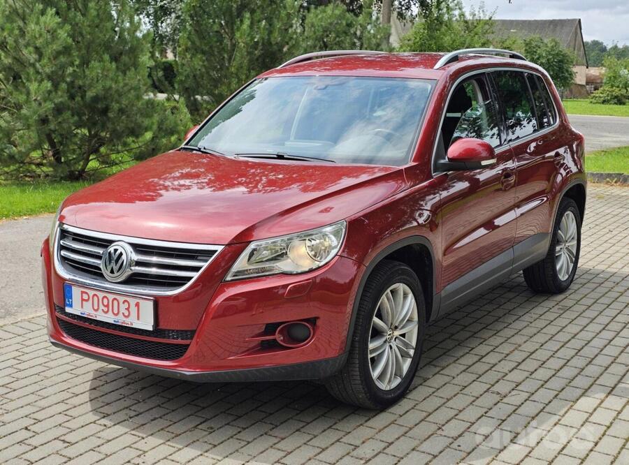 Volkswagen Tiguan 1 generation Crossover