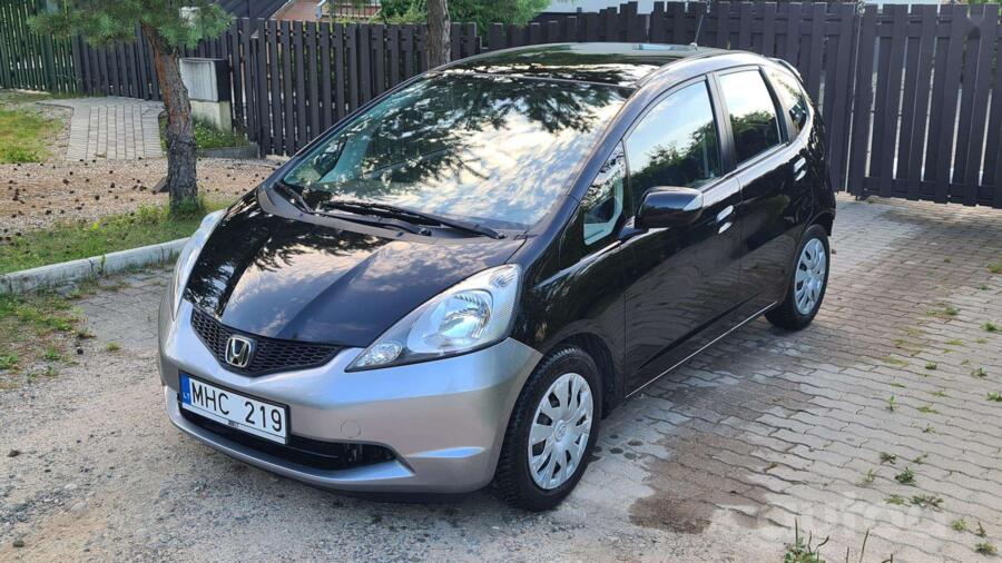 Honda Jazz 2 generation Hatchback
