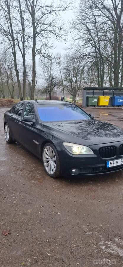 BMW 7 Series F01/F02 Sedan