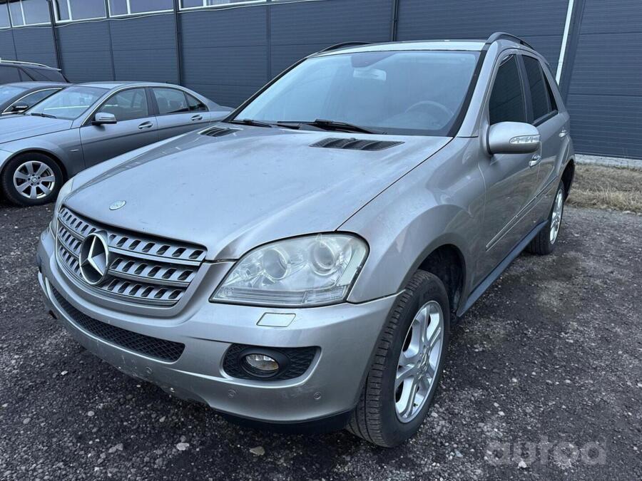 Mercedes-Benz M-Class W164 Crossover 5-doors