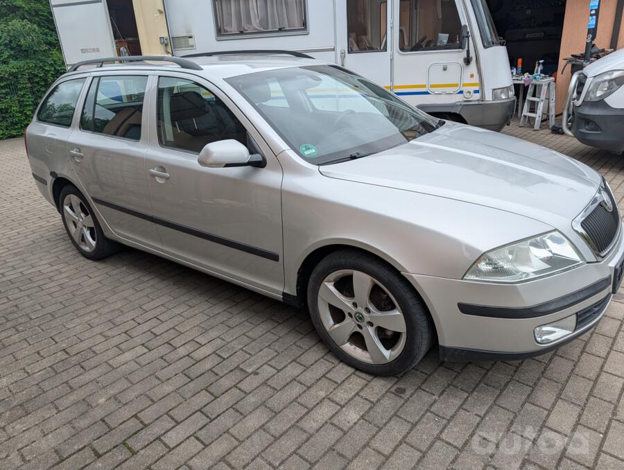 Skoda Octavia 2 generation Combi wagon 5-doors