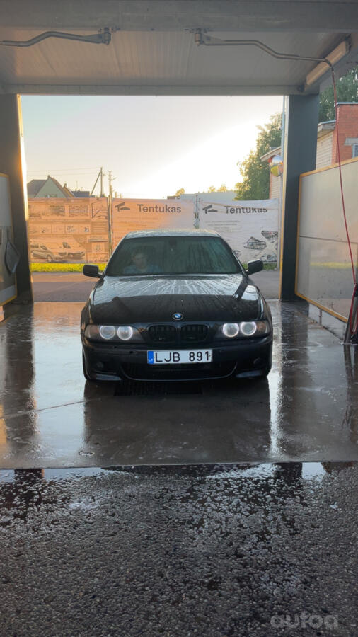 BMW 530 2002