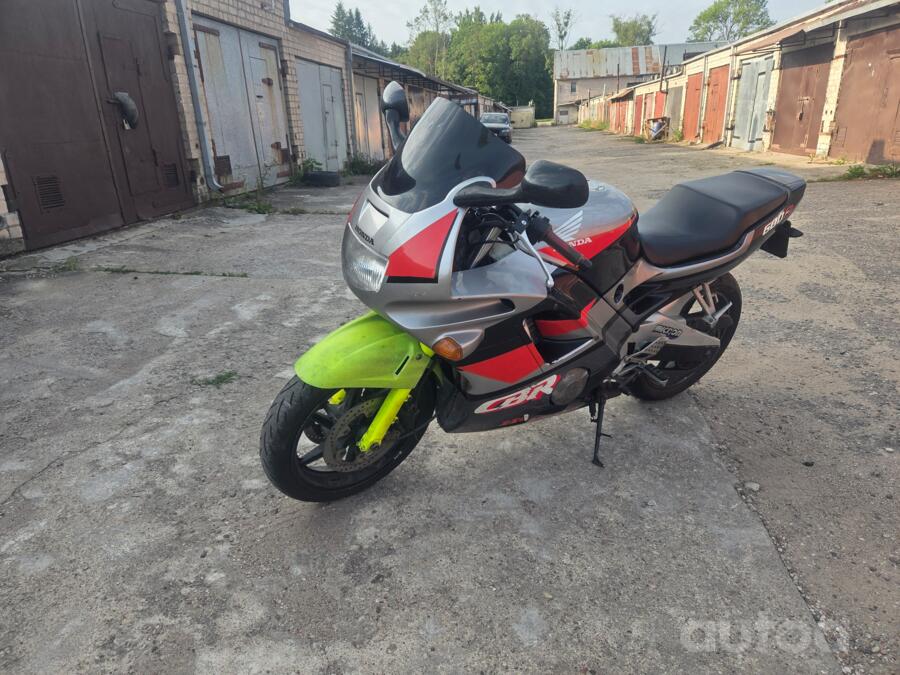 Honda CBR