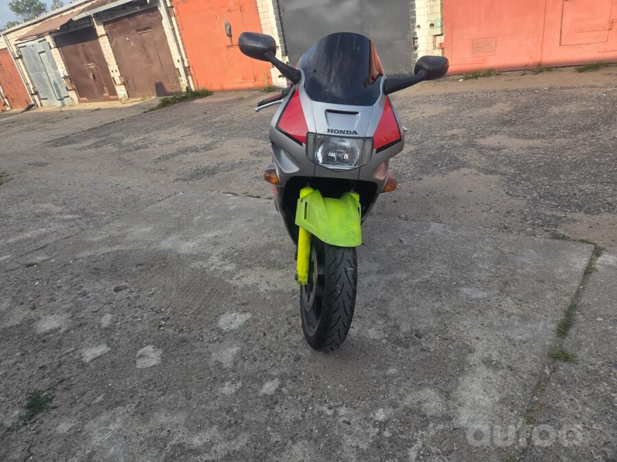 Honda CBR