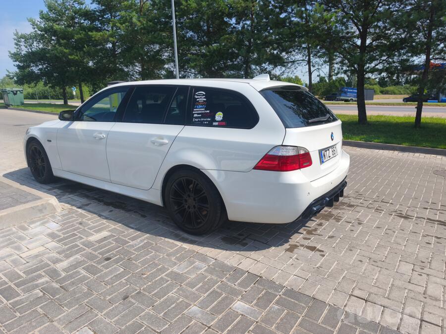 BMW 5 Series E60/E61 Touring wagon