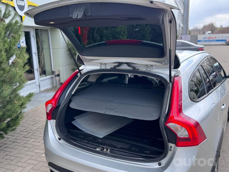 Volvo V60 Cross Country 1 generation wagon 5-doors