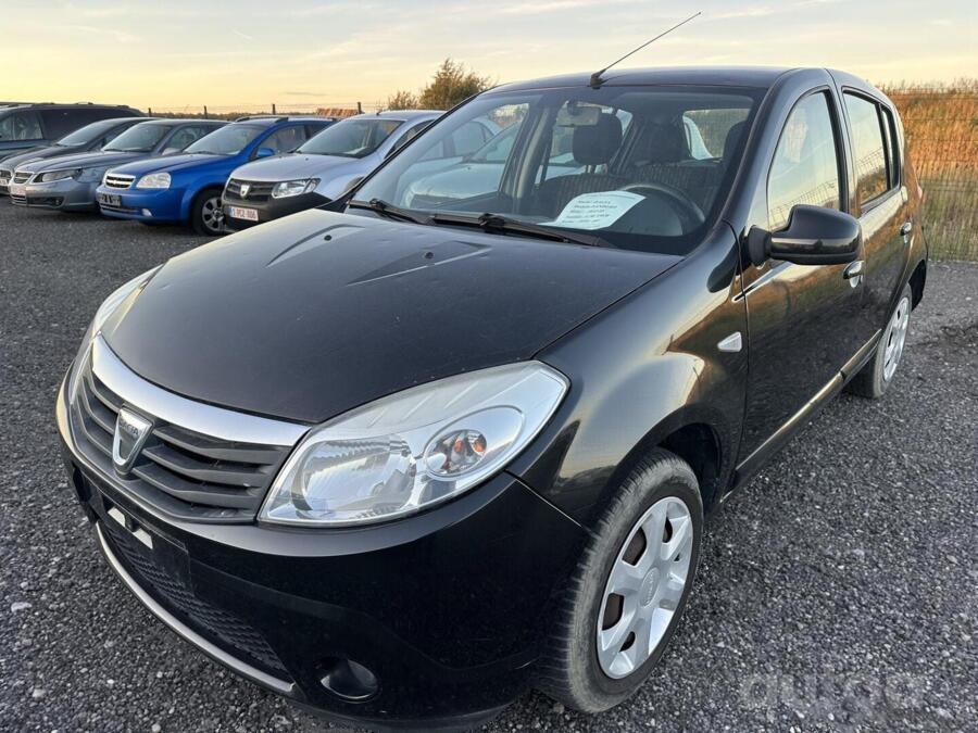 Dacia Sandero 1 generation Hatchback