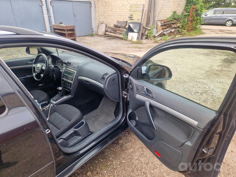 Skoda Octavia 2 generation [restyling] Combi wagon 5-doors