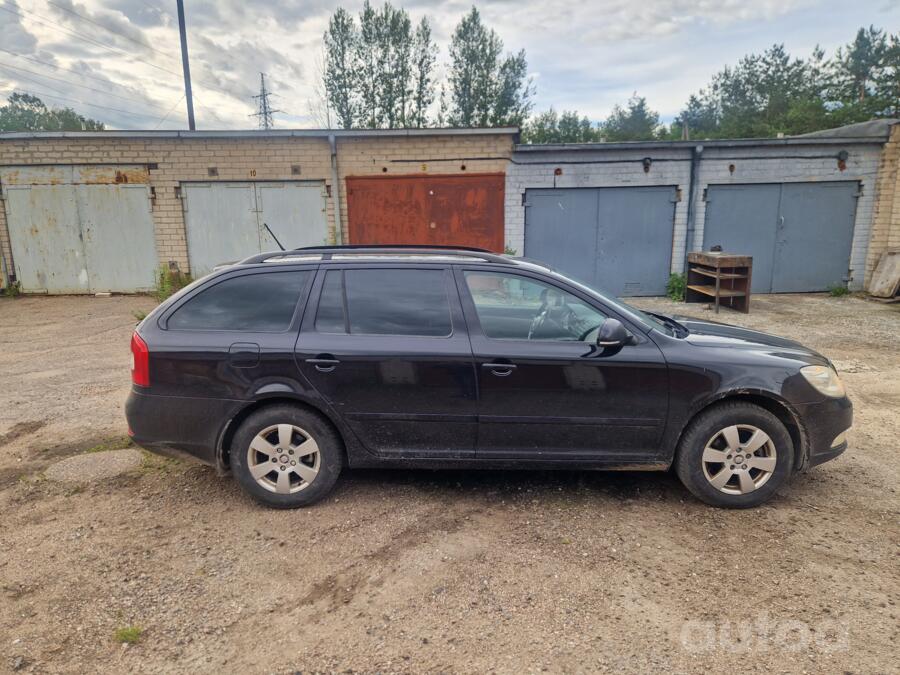 Skoda Octavia 2 generation [restyling] Combi wagon 5-doors