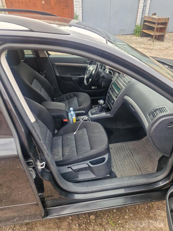 Skoda Octavia 2 generation [restyling] Combi wagon 5-doors