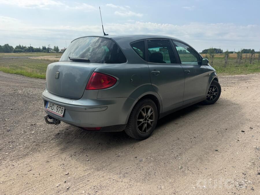 SEAT Toledo 3 generation Hatchback