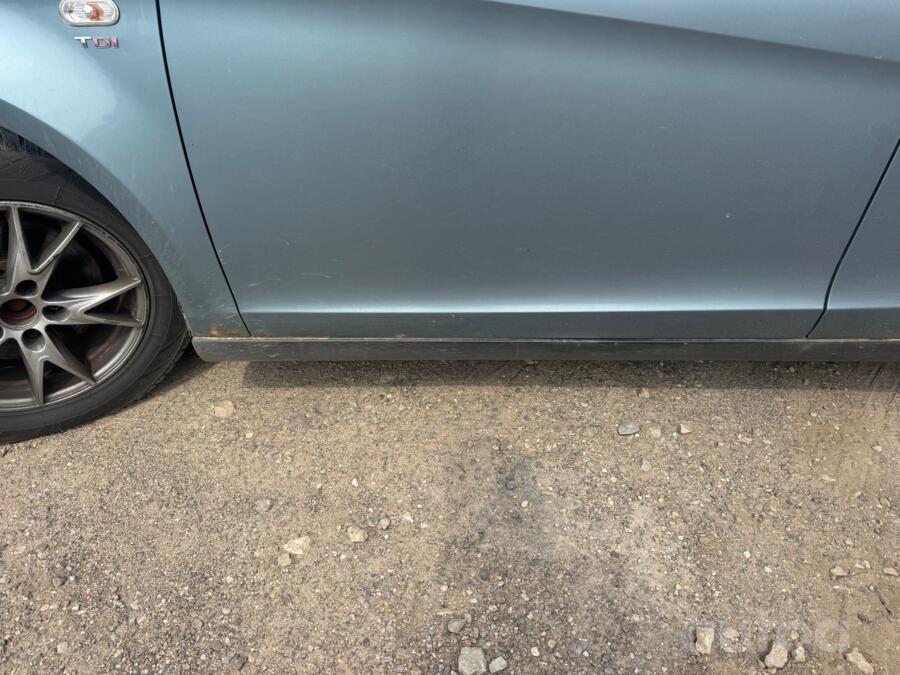 SEAT Toledo 3 generation Hatchback