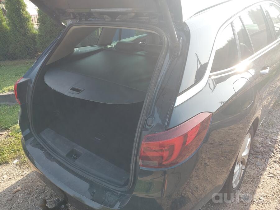 Opel Astra K wagon