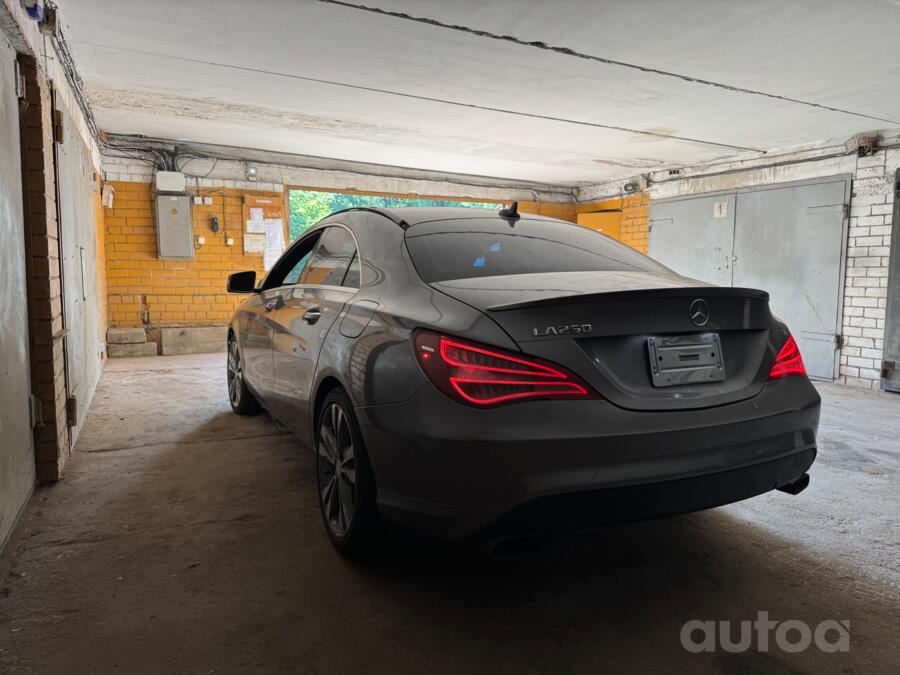 Mercedes-Benz CLA250 2014