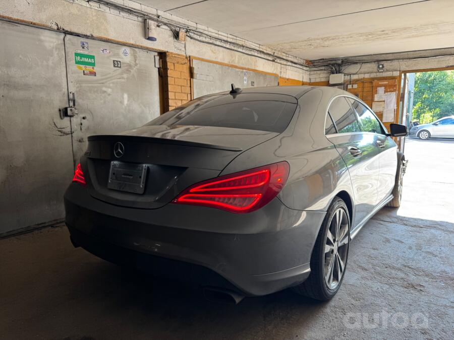 Mercedes-Benz CLA250 2014