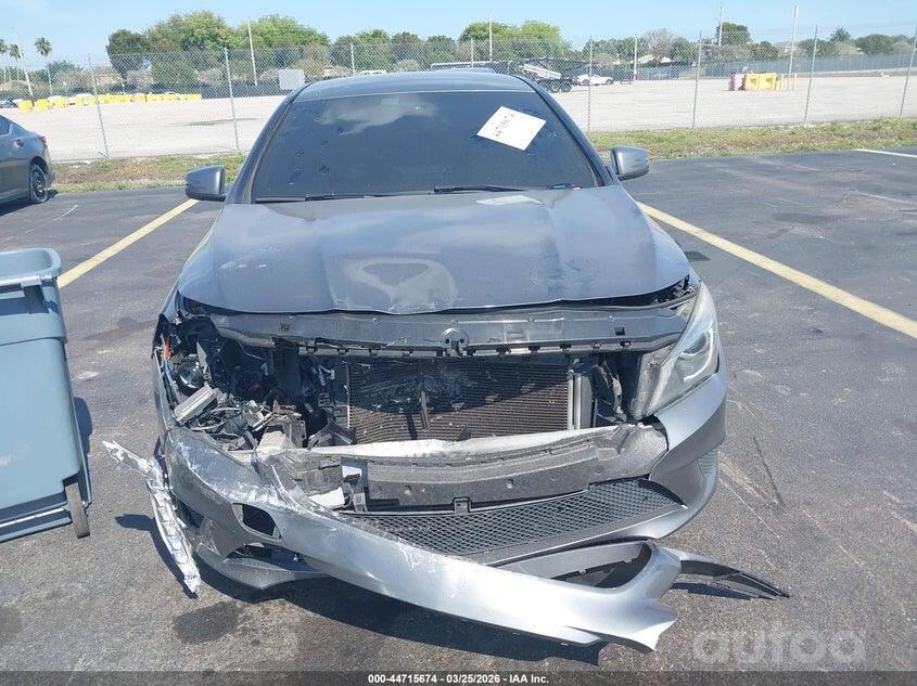 Mercedes-Benz CLA250 2014