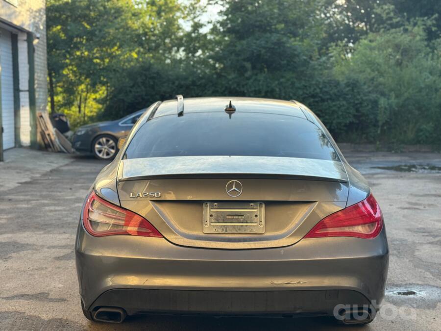 Mercedes-Benz CLA250 2014