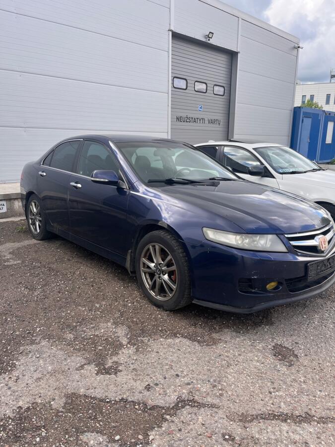 Honda Accord 7 generation Sedan 4-doors