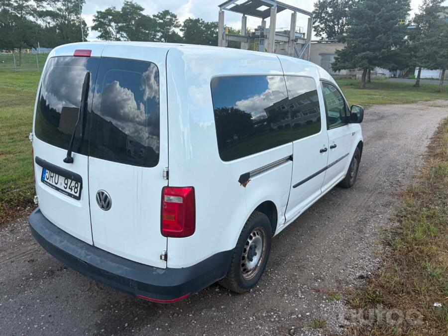 Volkswagen Caddy 4 generation Kombi Maxi minivan 4-doors