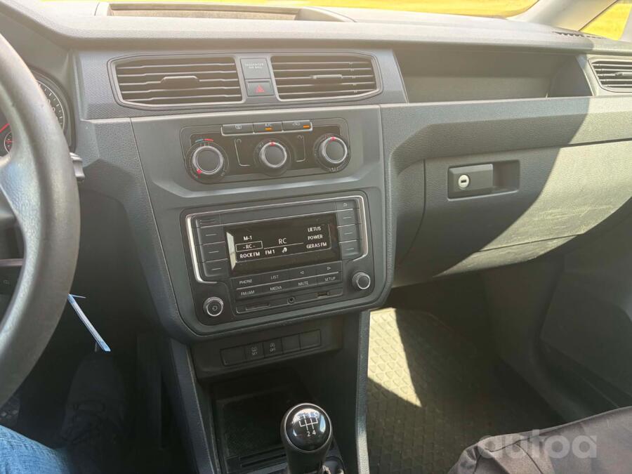Volkswagen Caddy 4 generation Kombi Maxi minivan 4-doors