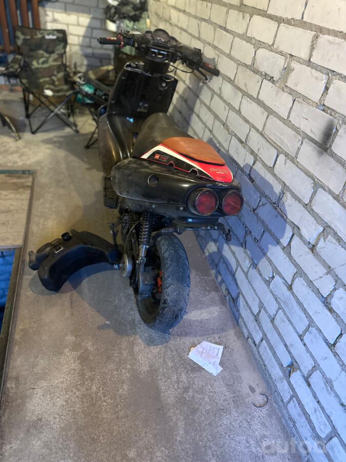 Aprilia SR