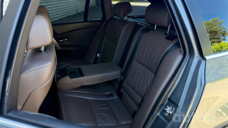 BMW 5 Series E60/E61 Touring wagon