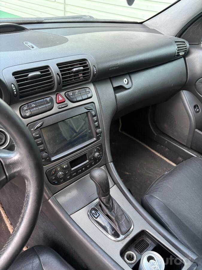 Mercedes-Benz C-Class W203/S203/CL203 Sedan