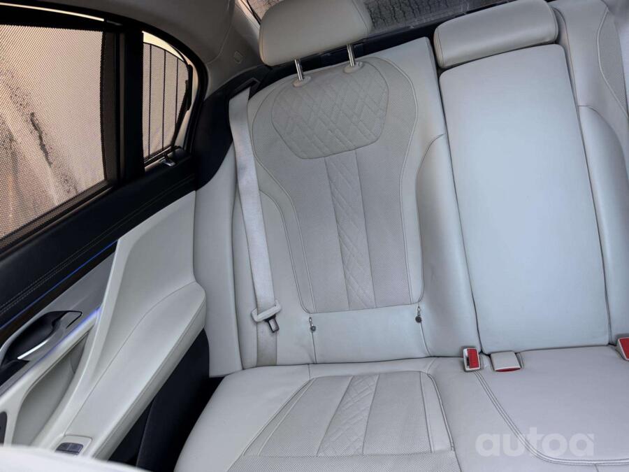 BMW 7 Series F01/F02 Sedan
