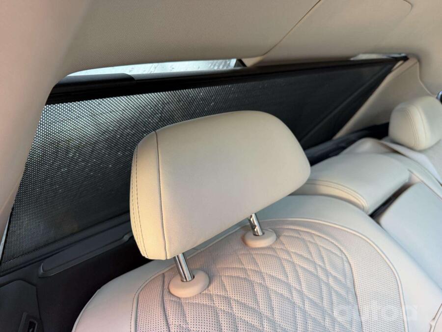 BMW 7 Series F01/F02 Sedan