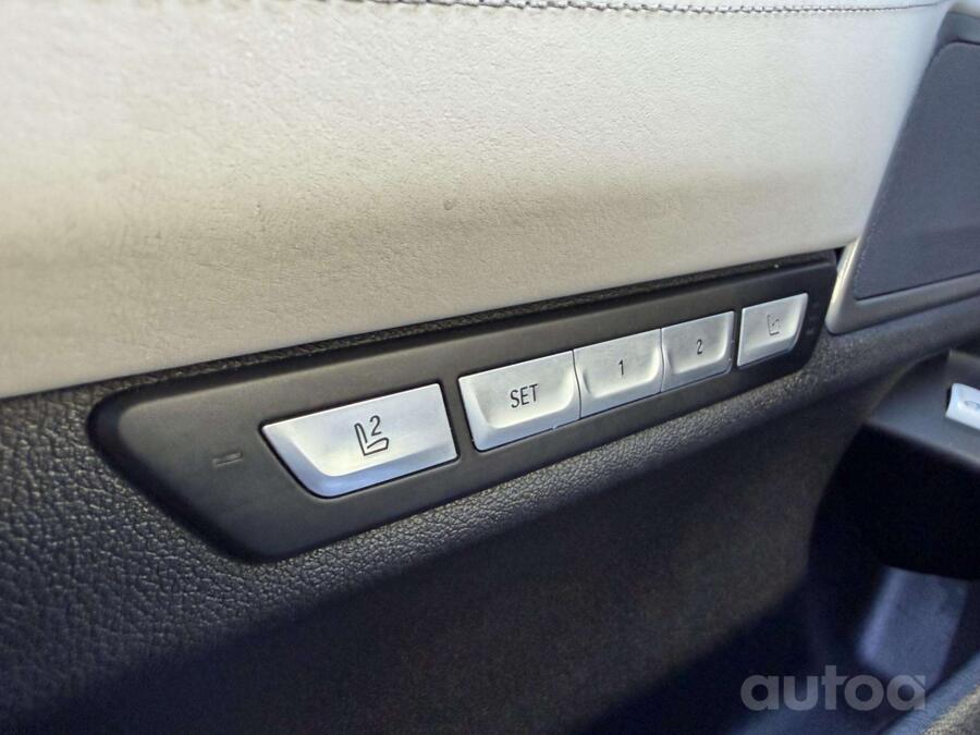 BMW 7 Series F01/F02 Sedan