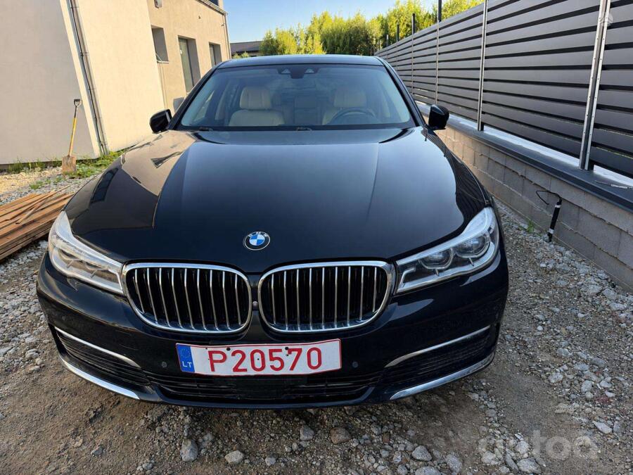 BMW 7 Series F01/F02 Sedan