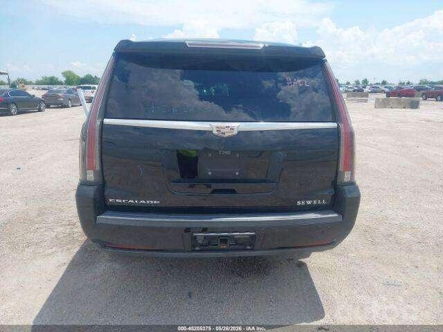 Cadillac Escalade 4 generation SUV