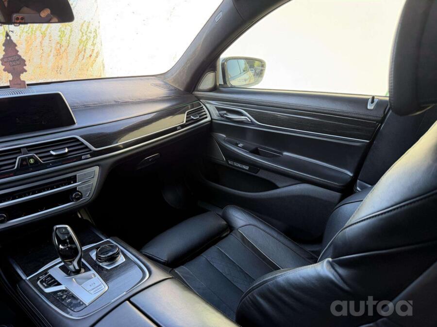 BMW 7 Series F01/F02 [restyling] Sedan