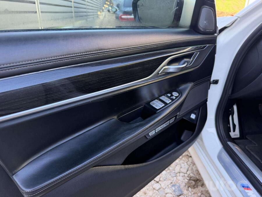 BMW 7 Series F01/F02 [restyling] Sedan