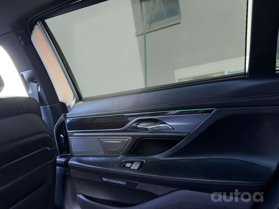 BMW 7 Series F01/F02 [restyling] Sedan