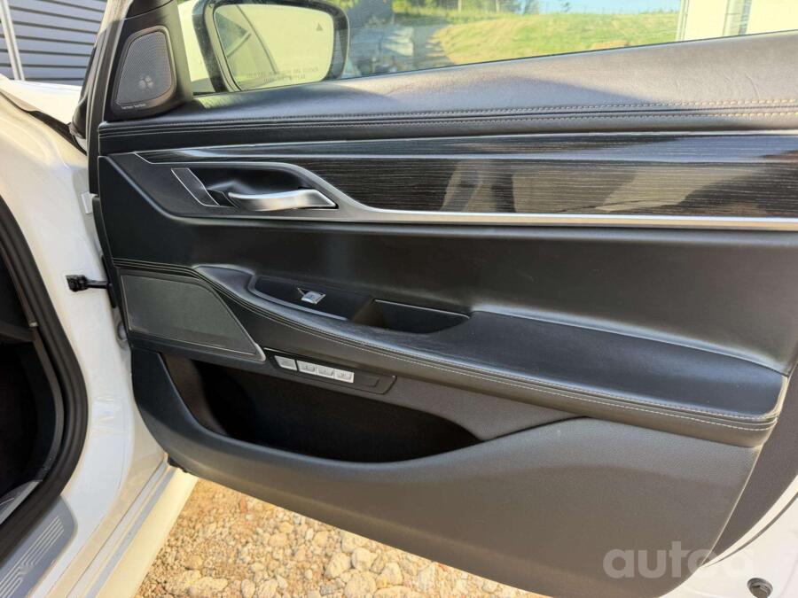 BMW 7 Series F01/F02 [restyling] Sedan