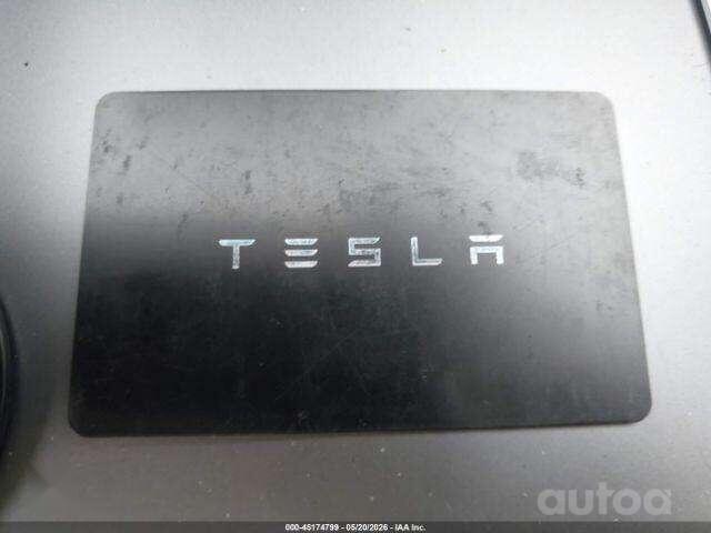 Tesla Model Y 1 generation Crossover