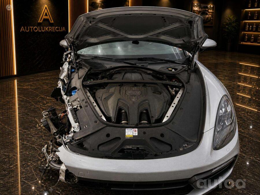 Porsche Panamera 971 Liftback
