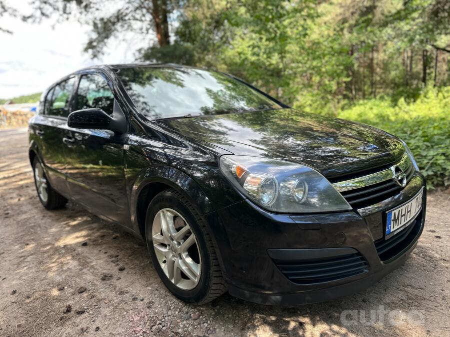 Opel Astra H Hatchback