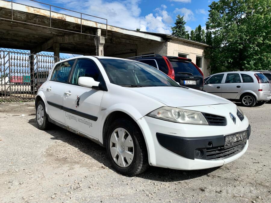 Renault Megane 2 generation [restyling] Hatchback 5-doors