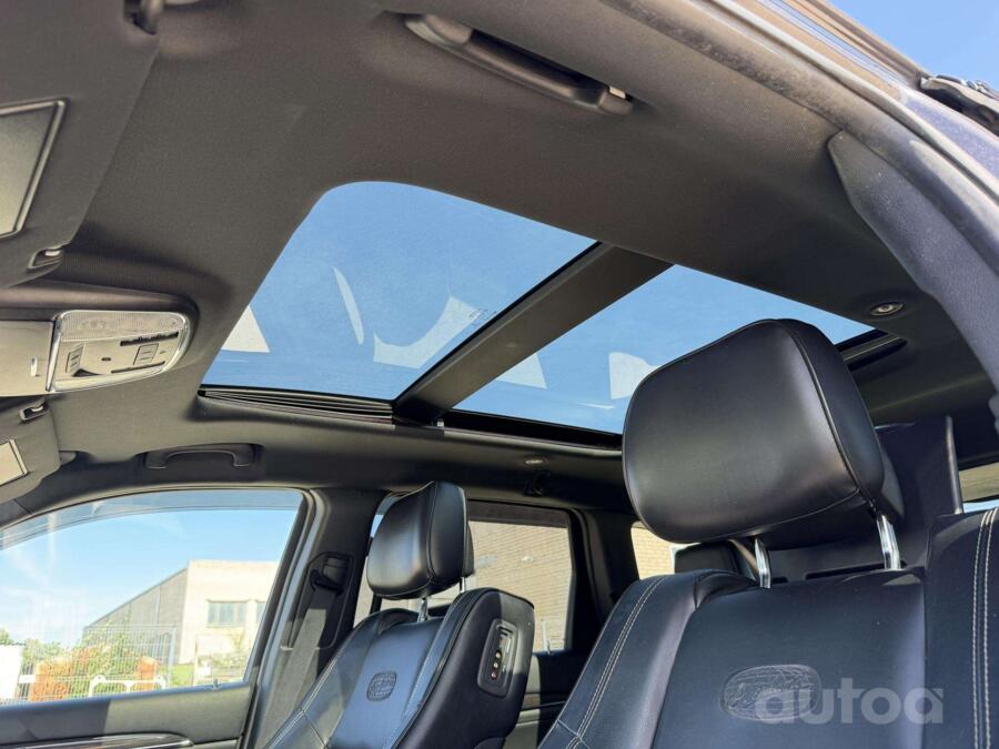 Jeep Grand Cherokee WK2 [restyling] SUV 5-doors