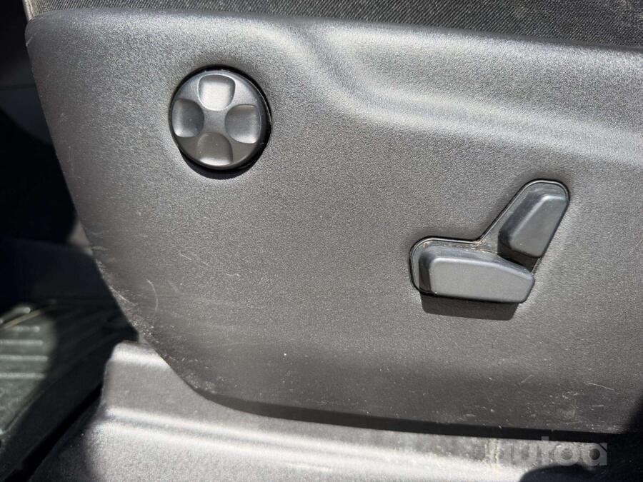 Jeep Grand Cherokee WK2 [restyling] SUV 5-doors